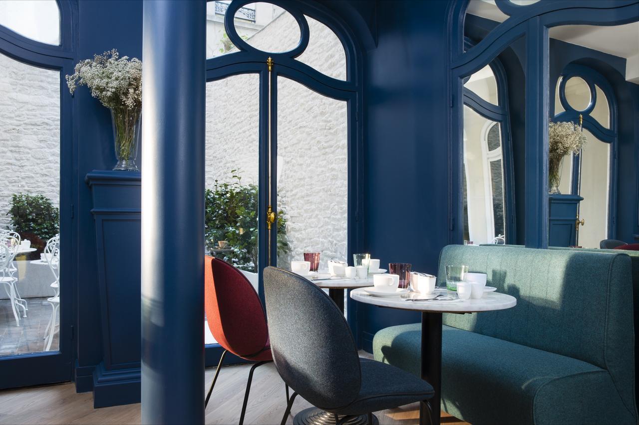Celeste Batignolles Montmartre Parijs