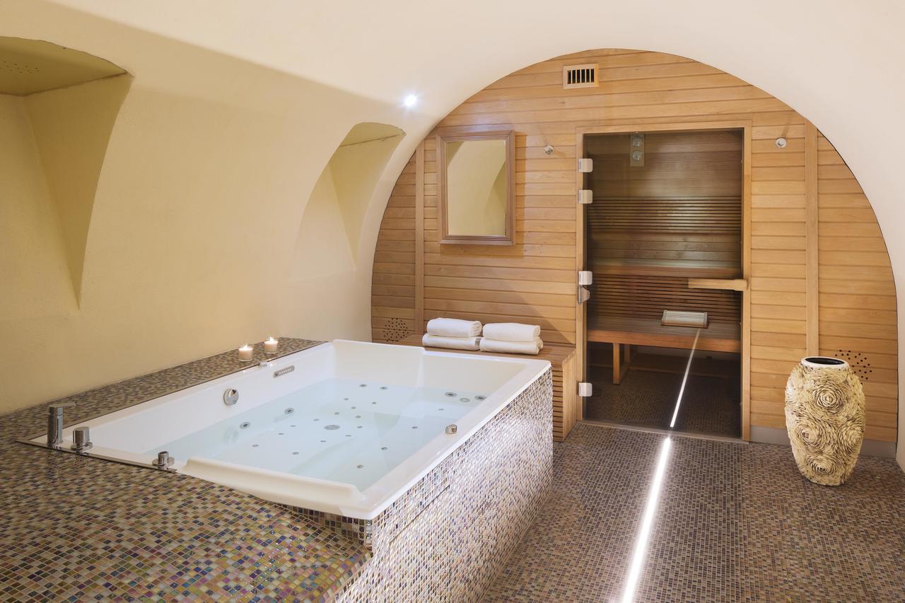 Celeste Batignolles Montmartre 4* Parijs